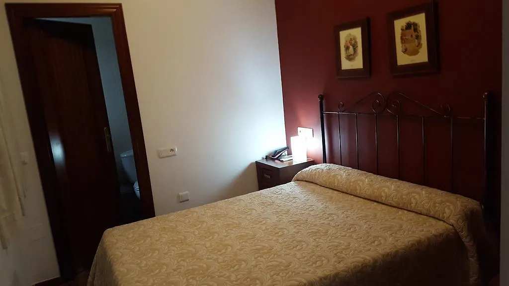 Hostal San Cayetano Ronda 2*,